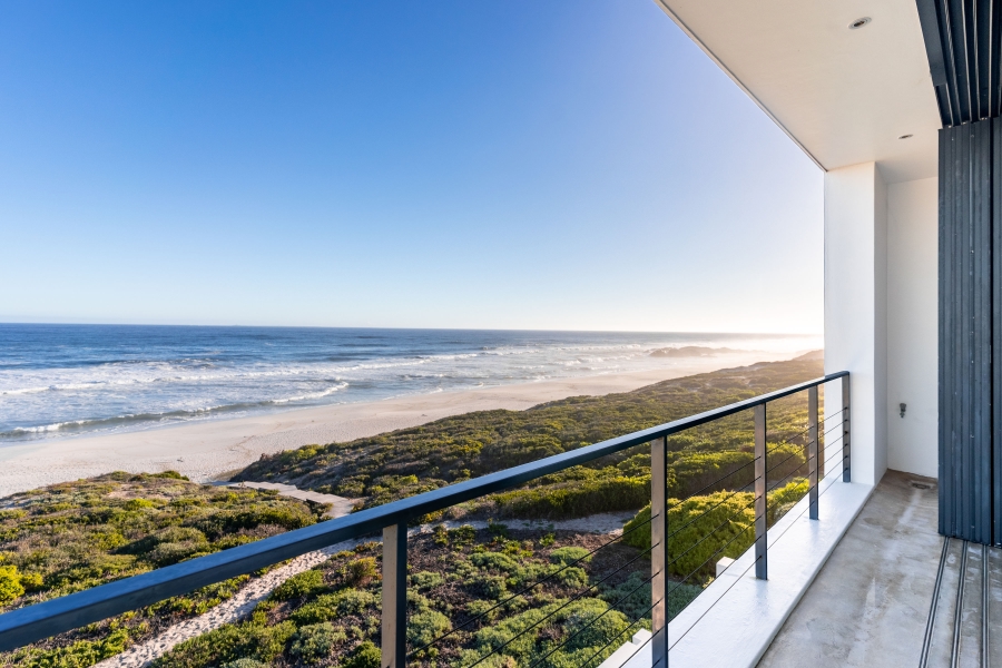 6 Bedroom Property for Sale in Yzerfontein Western Cape